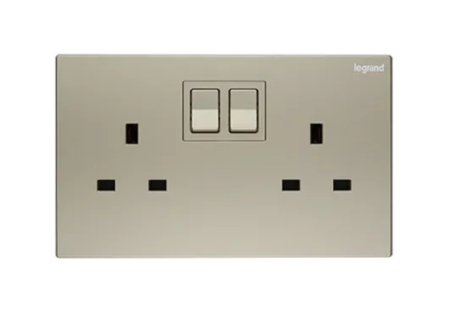 Legrand Galion逸景 兩位13A蘇面帶開關