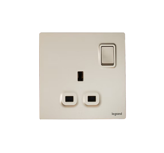 Legrand Mallia Senses 13A有掣單蘇 插座