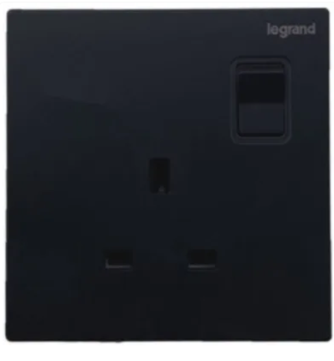 Legrand Galion逸景 碳素黑 單位13A蘇面帶開關