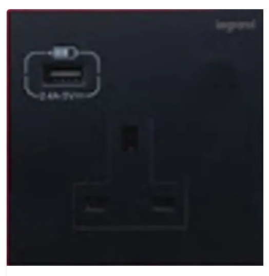 Legrand Galion逸景 碳素黑 單位13A蘇面帶開關連USB
