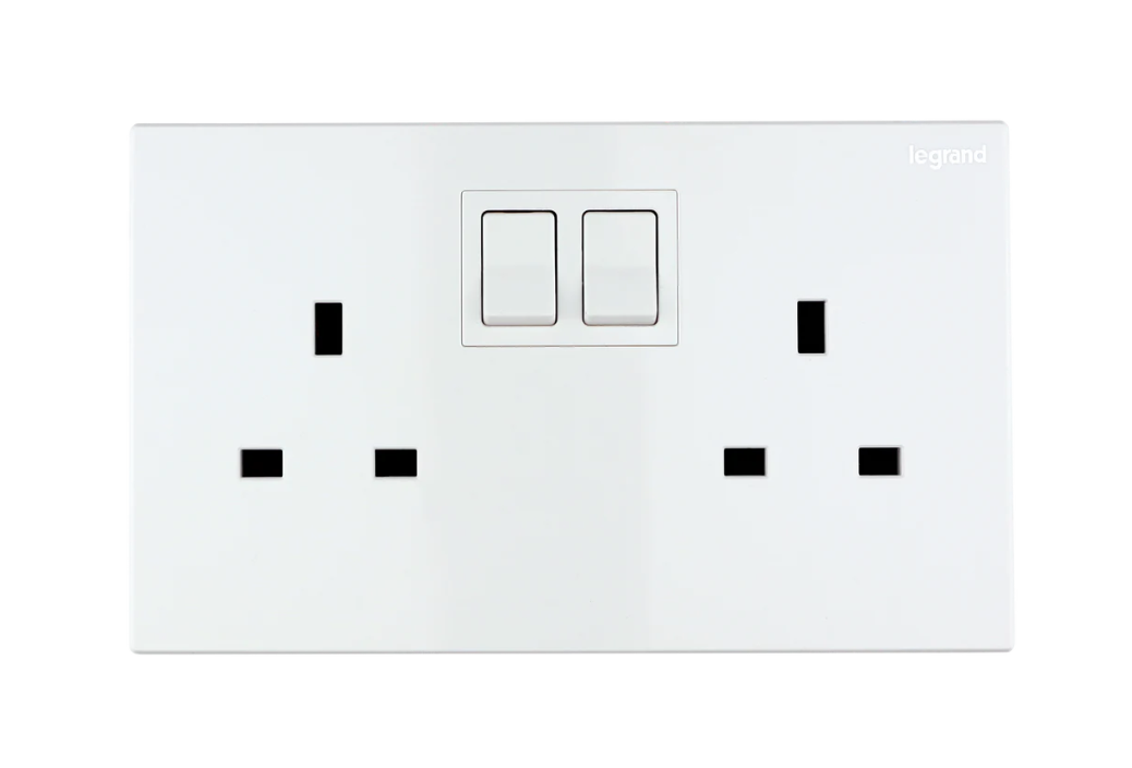 Legrand Galion逸景  兩位13A蘇面帶開關