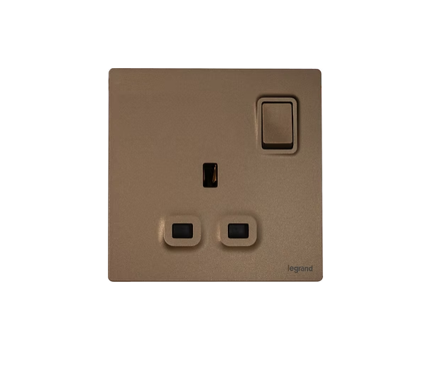 Legrand Mallia Senses  13A有掣單蘇 插座