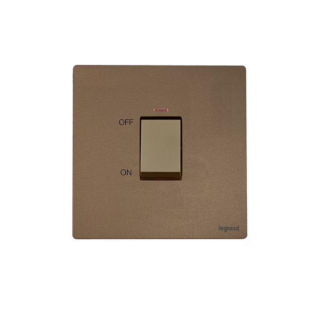 Legrand Mallia Senses  32A單位 燈曲