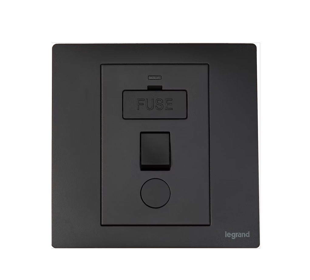 Legrand Mallia Senses 13A 菲士接線蘇有掣