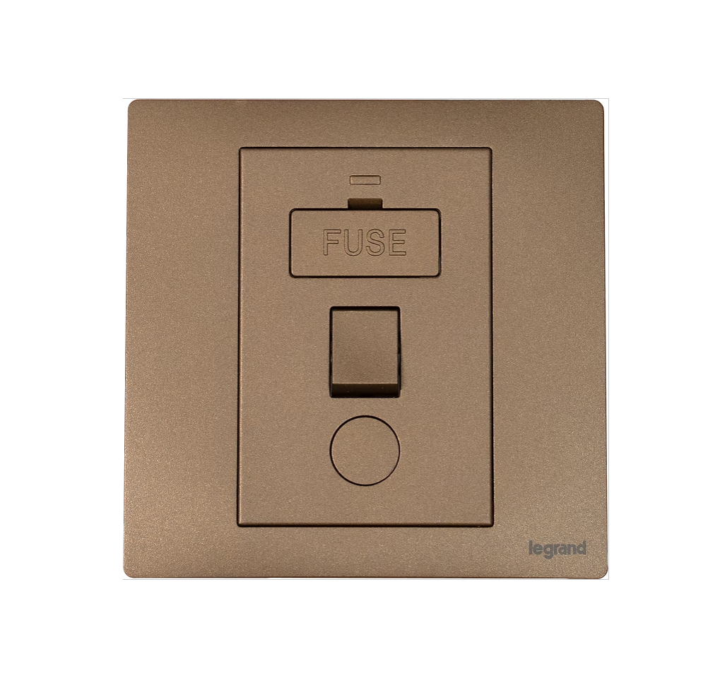 Legrand Mallia Senses 13A 菲士接線蘇有掣