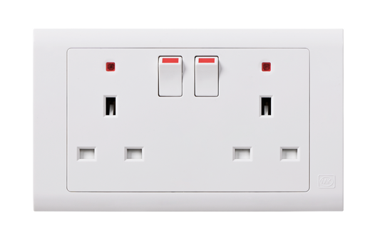 MK Essentials 意莎系列 13A有燈有掣兩位插座